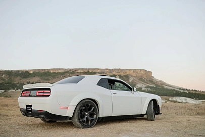 Dodge Challenger, 2019г, задний привод, автомат