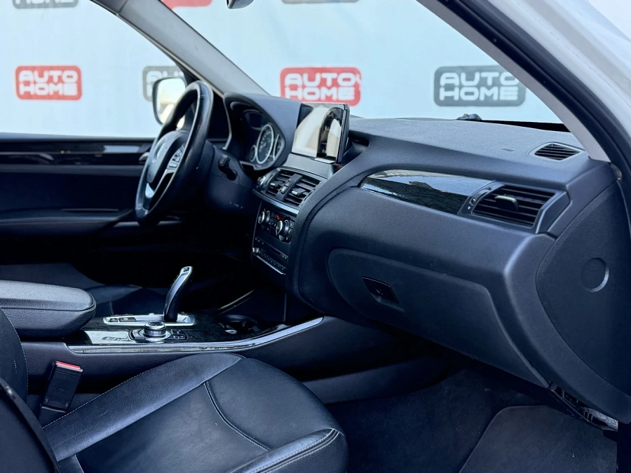 BMW X3, 2012г., передний привод, автомат