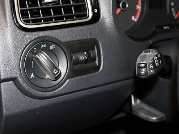 Volkswagen Polo, 2019г, передний привод, механика