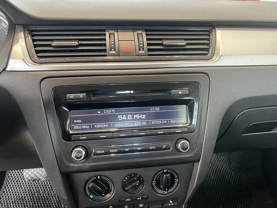 Skoda Rapid, 2014г., передний привод, робот