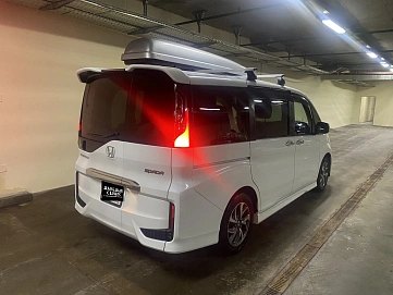 Honda Stepwgn, 2016г, передний привод, вариатор