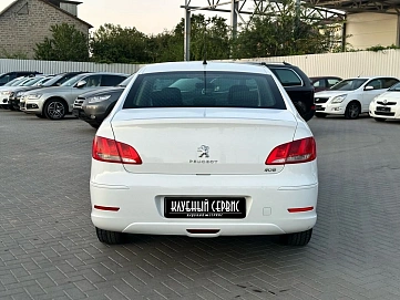 Peugeot 408, 2012г, передний привод, автомат
