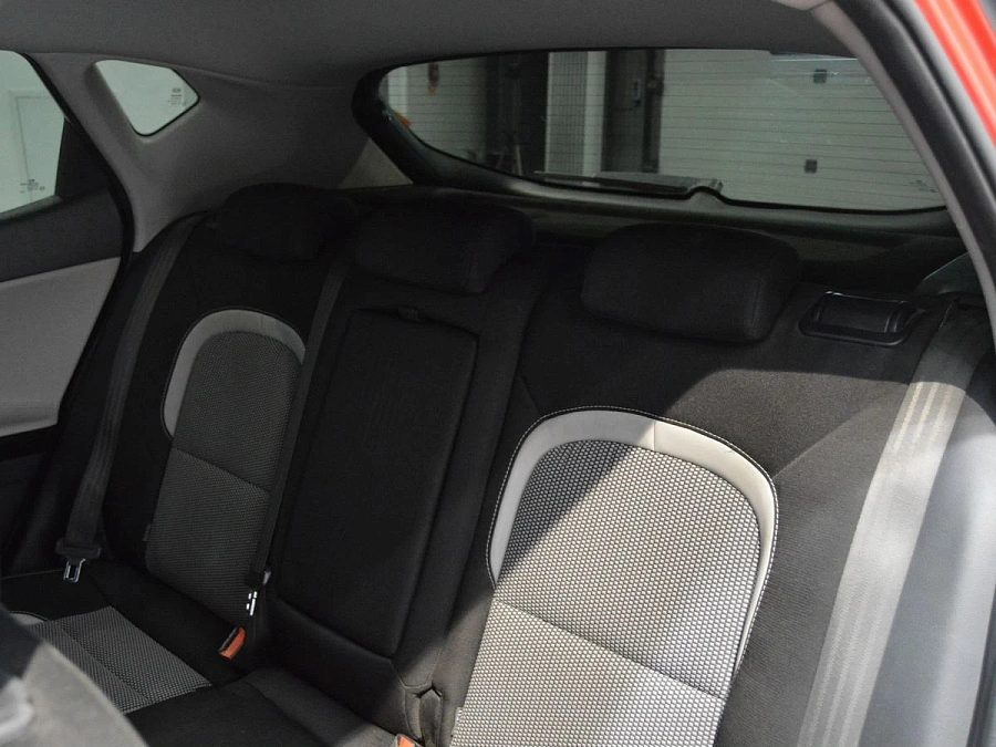 Kia Ceed, 2013г., передний привод, автомат