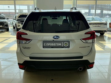 Subaru Forester, 2021г, полный привод, вариатор