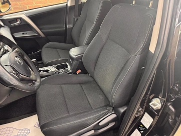 Toyota RAV4, 2018г, передний привод, вариатор