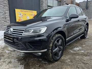 Volkswagen Touareg, 2016г, полный привод, автомат