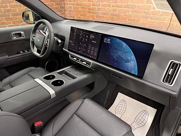 LI_AUTO , 2025г., полный привод, автомат