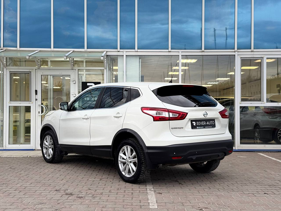 Nissan Qashqai, 2016г., передний привод, вариатор