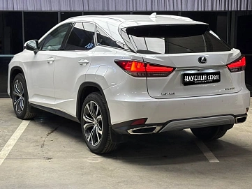 Lexus RX, 2022г, полный привод, автомат