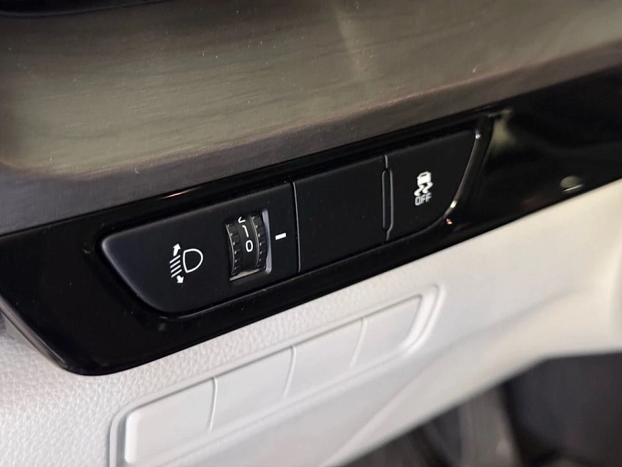 Kia Carnival, 2021г., передний привод, автомат