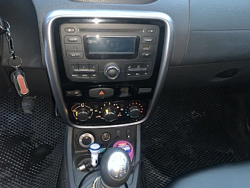 Renault Duster, 2012г, полный привод, механика