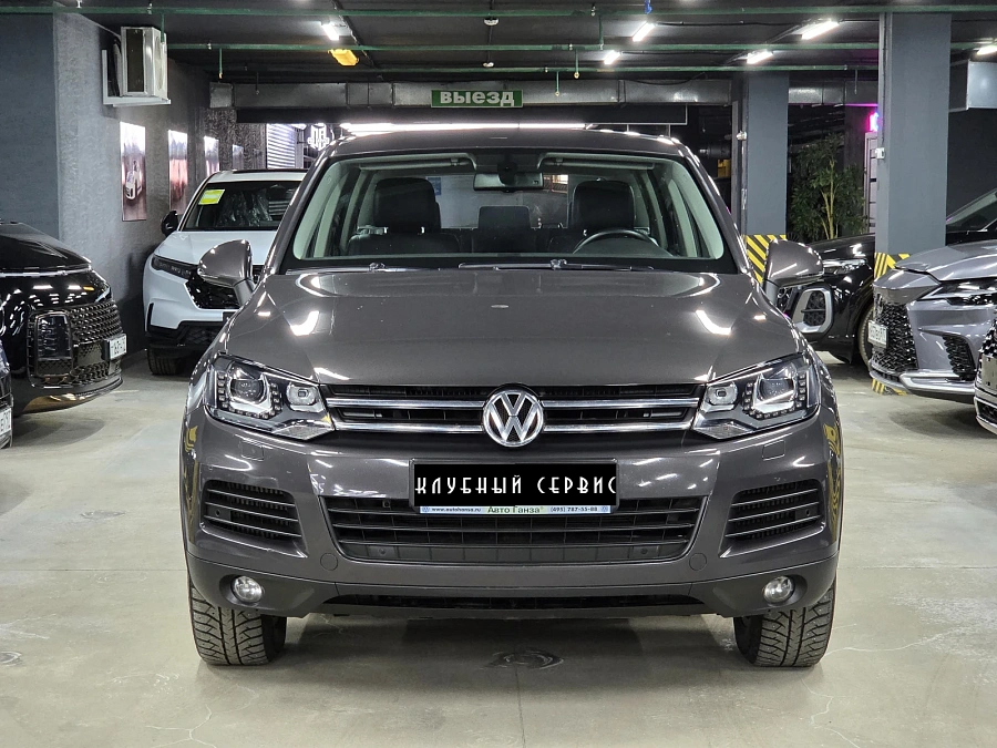Volkswagen Touareg, 2010г., полный привод, автомат