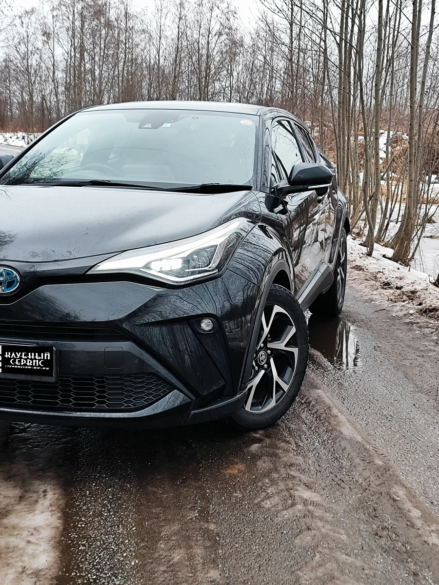 Toyota C-HR, 2020г., передний привод, вариатор