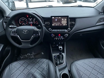 Hyundai Solaris, 2021г, передний привод, автомат