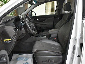 Hyundai Santa Fe, 2019г, передний привод, автомат