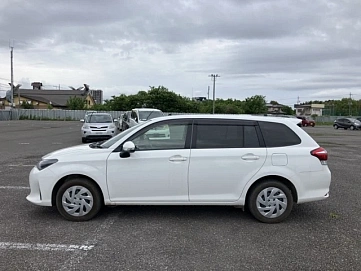 Toyota Corolla, 2022г, передний привод, вариатор