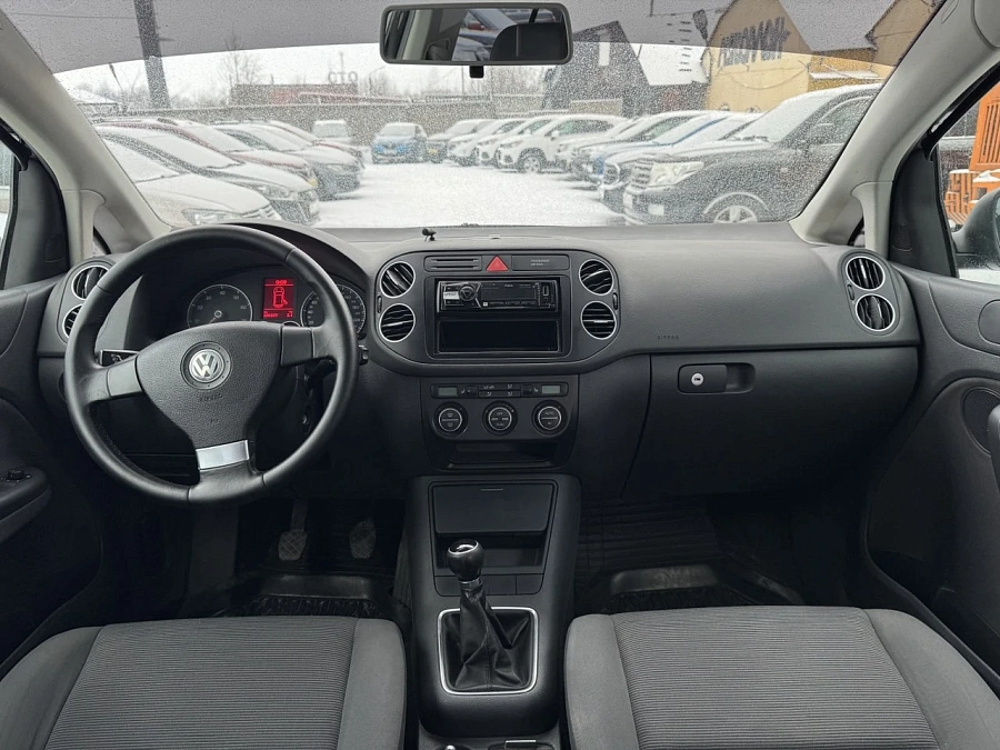 Volkswagen Golf Plus, 2008г., передний привод, автомат