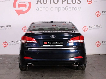 Hyundai i40, 2013г., передний привод, автомат