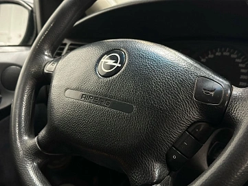 Opel Vectra, 2000г, передний привод, механика