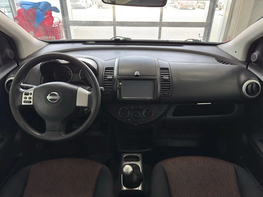 Nissan Note, 2011г., передний привод, механика