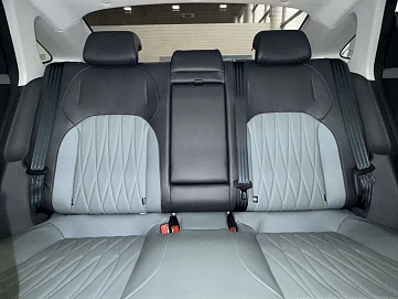 Changan Lamore, 2023г, передний привод, робот