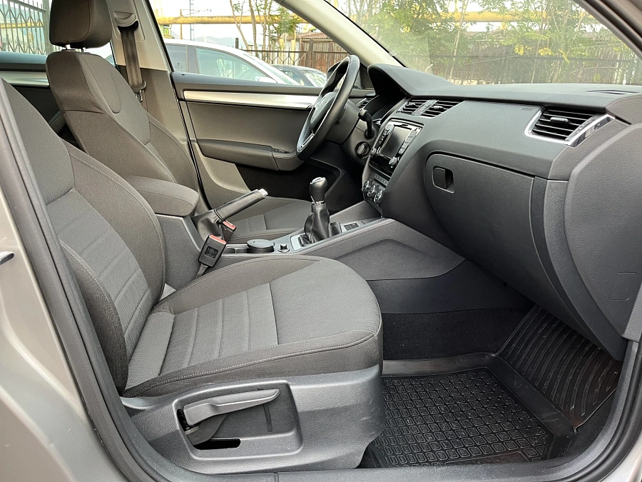 Skoda Octavia, 2016г., передний привод, механика