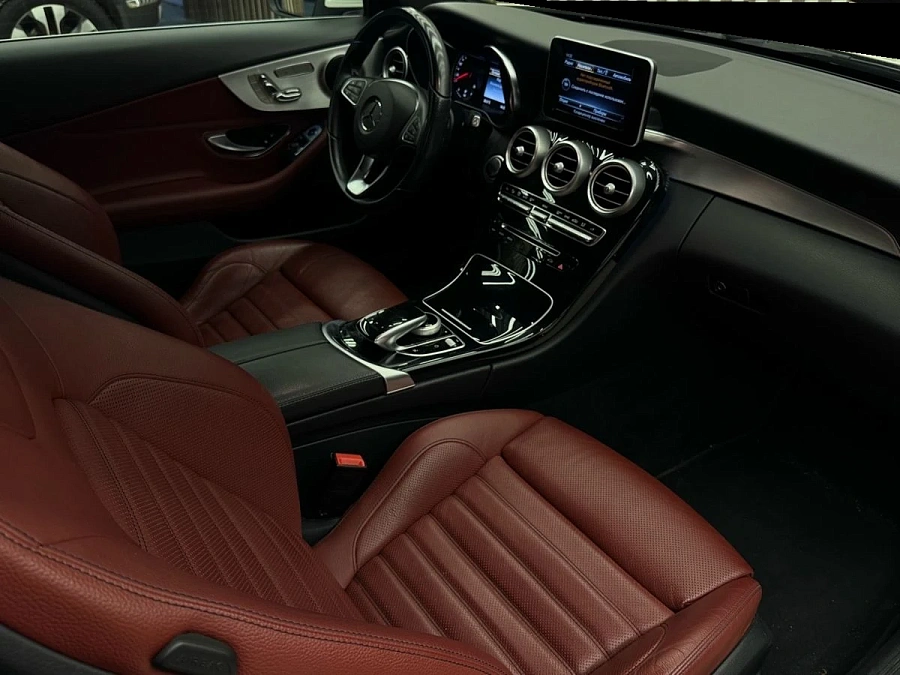 Mercedes-Benz C-Класс, 2016г., полный привод, автомат