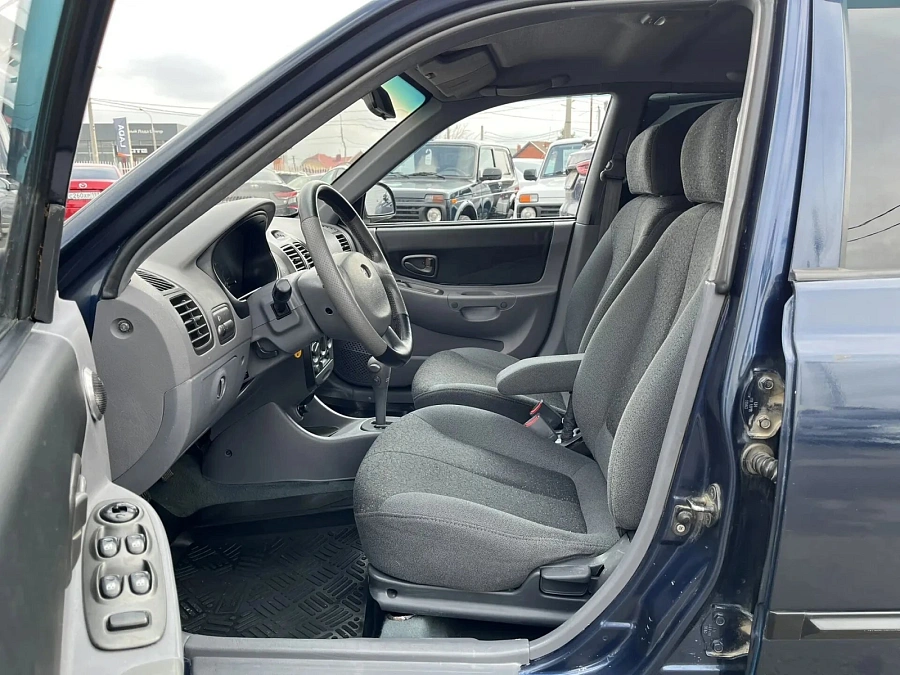 Hyundai Accent, 2009г., передний привод, автомат