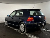 Volkswagen Golf, 2001г., передний привод, механика