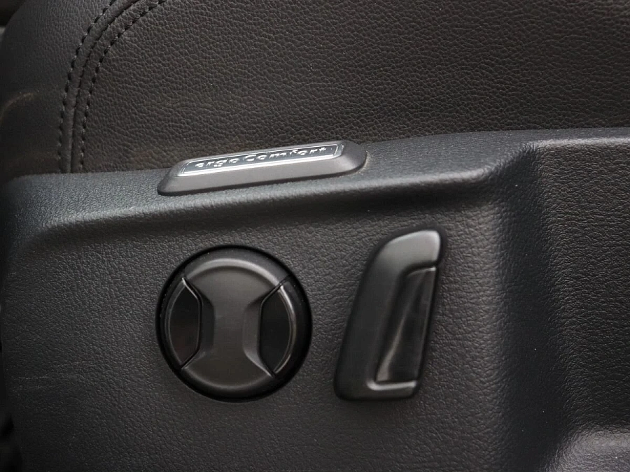 Volkswagen Passat, 2016г., передний привод, робот