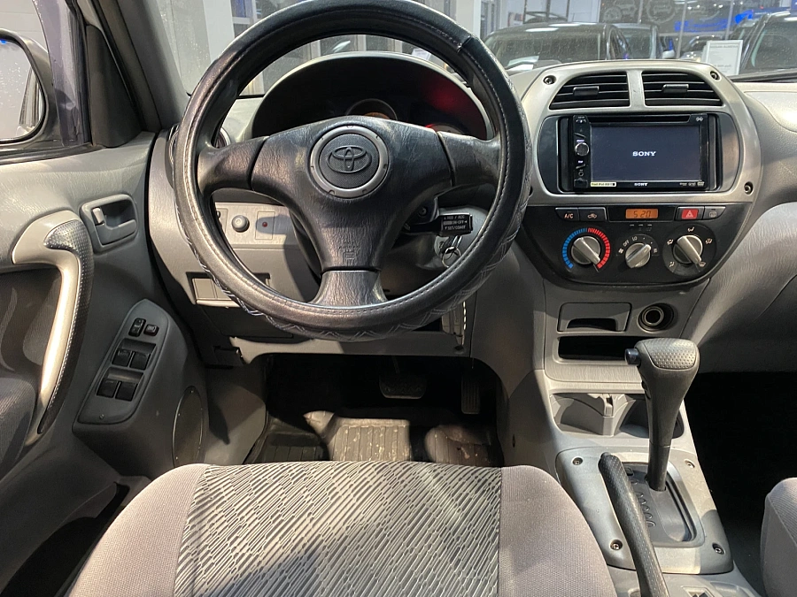 Toyota RAV4, 2003г., полный привод, автомат
