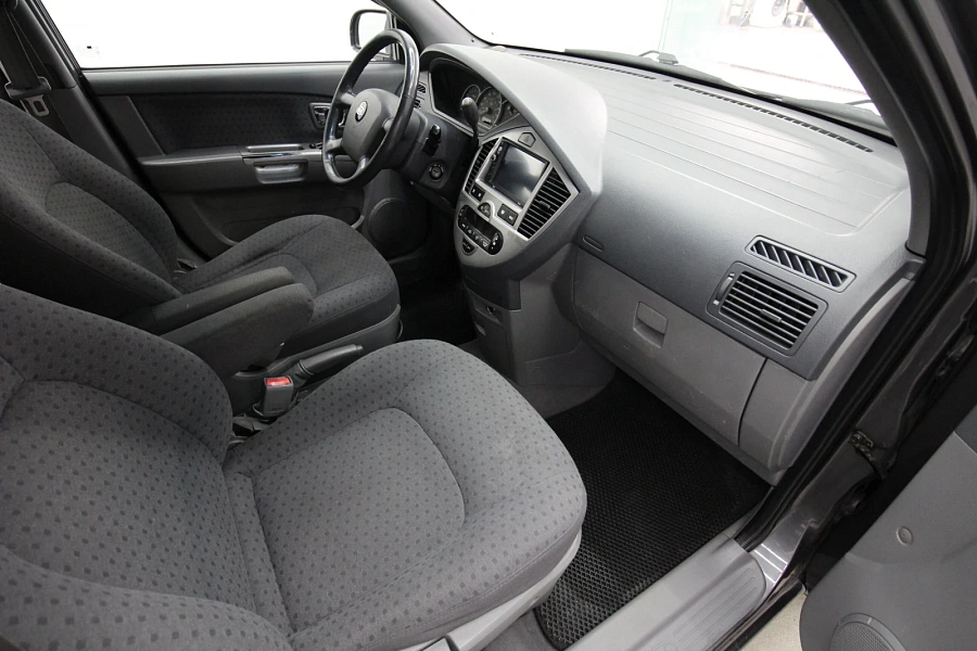 Kia Carens, 2006г., передний привод, автомат