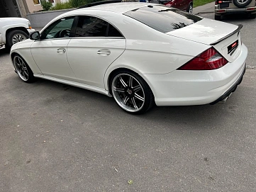 Mercedes-Benz CLS, 2005г, задний привод, автомат
