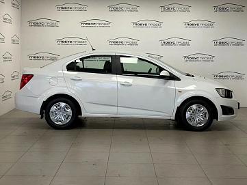Chevrolet Aveo, 2012г., передний привод, механика