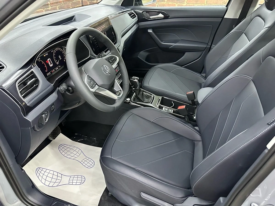 Volkswagen Tharu, 2025г., передний привод, робот