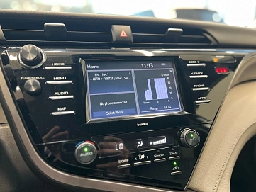 Toyota Camry, 2020г, передний привод, автомат