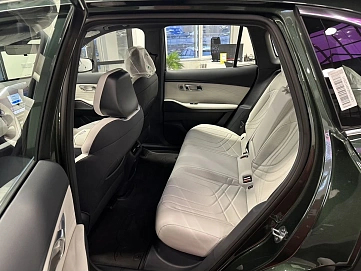 Geely Galaxy Starship 7, 2025г, передний привод, робот