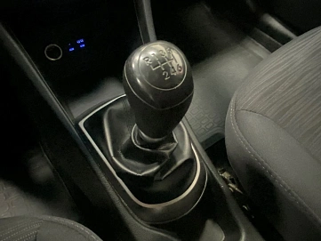 Hyundai Solaris, 2015г, передний привод, механика