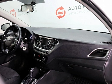 Hyundai Solaris, 2017г, передний привод, автомат