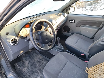 Renault Logan, 2008г, передний привод, механика