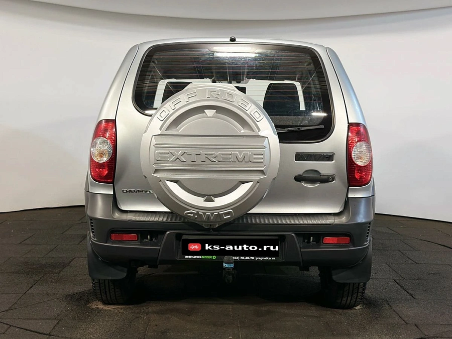 Chevrolet Niva, 2015г., полный привод, механика