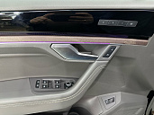 Volkswagen Touareg, 2019г., полный привод, автомат