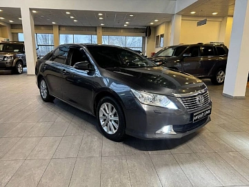 Toyota Camry, 2012г, передний привод, автомат