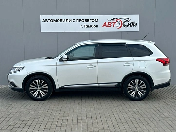Mitsubishi Outlander, 2015г, полный привод, вариатор