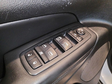 Jeep Grand Cherokee, 2013г, передний привод, автомат