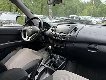Mitsubishi L200, 2014г, полный привод, механика