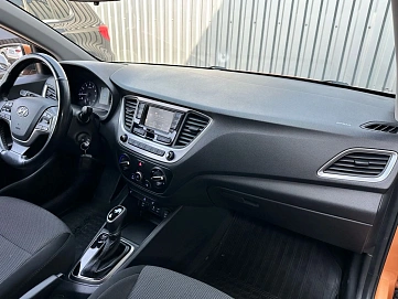 Hyundai Solaris, 2018г, передний привод, автомат