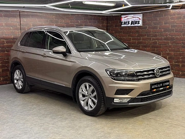 Volkswagen Tiguan, 2016г, полный привод, робот