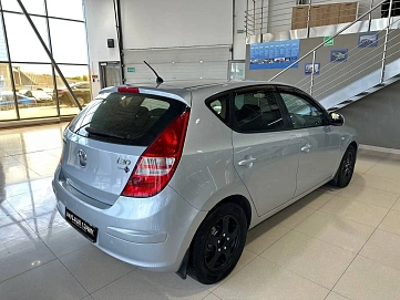 Hyundai i30, 2009г, передний привод, механика