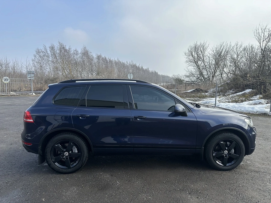 Volkswagen Touareg, 2011г., полный привод, автомат